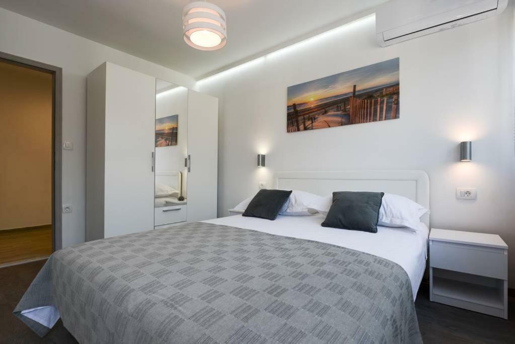 Reza Luxury Apartment Zadar Bagian luar foto