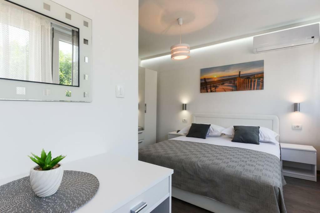 Reza Luxury Apartment Zadar Bagian luar foto